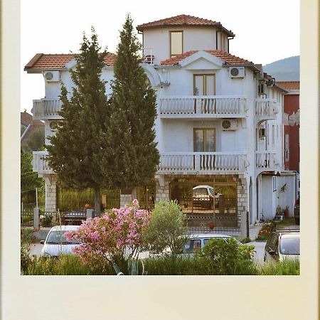 Guest House Lukac Bar Exterior foto