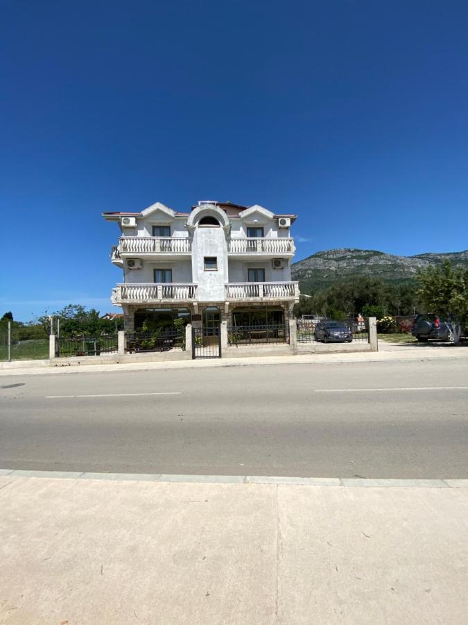 Guest House Lukac Bar Exterior foto